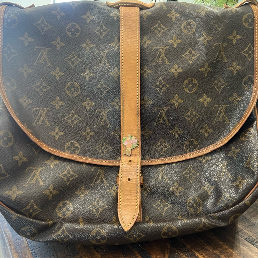 Louis Vuitton Brown Monogram Crossbody Bag - Picture 10 of 16